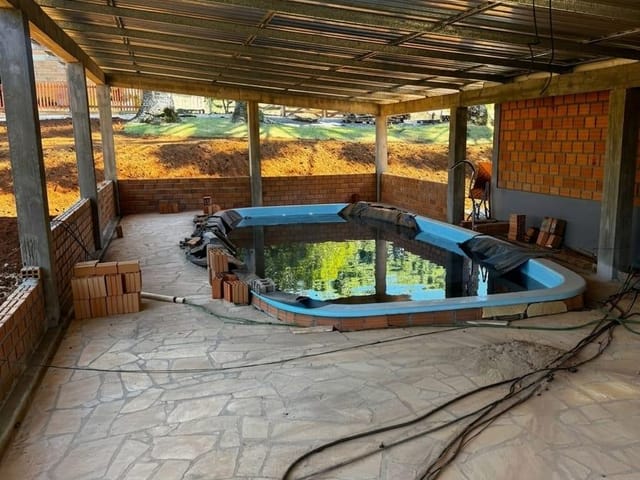 Terreno com 850m², à venda, no bairro Guaragi em Ponta Grossa