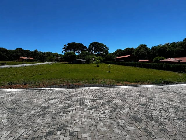 Terreno com 850m², à venda, no bairro Guaragi em Ponta Grossa