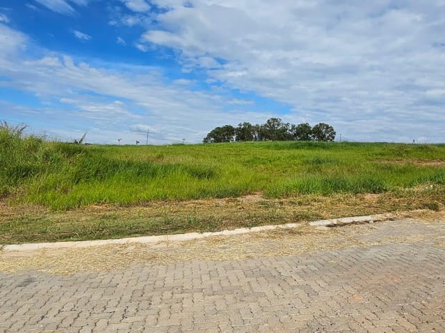 Terreno com 639m², à venda, no bairro Vila Sônia (Sousas) em Campinas