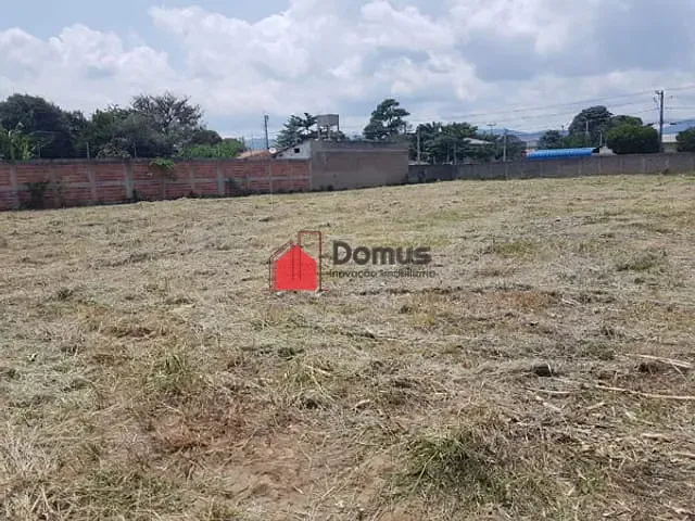 Terreno com 240m², à venda, no bairro Feital em Pindamonhangaba