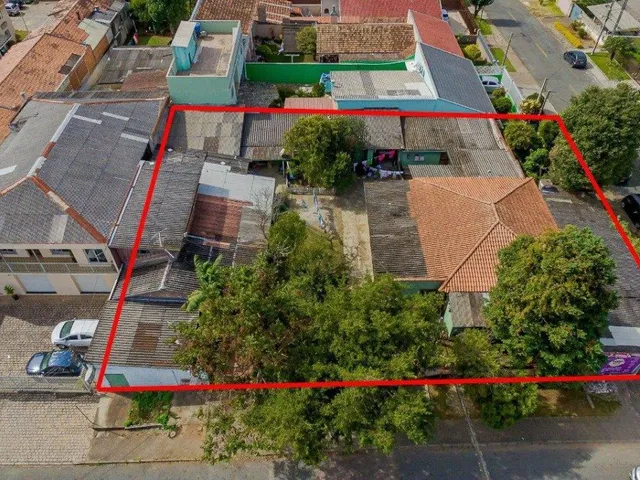Terreno à venda, no bairro Capão Raso em Curitiba
