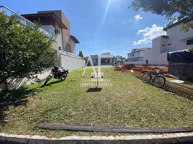 Terreno com 250m², à venda, no bairro Campos do Conde Chambord em Tremembé