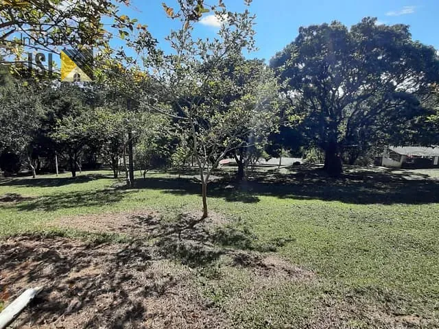 Terreno com 2500m², à venda, no bairro Chácara Recreio Taquaral em Caçapava