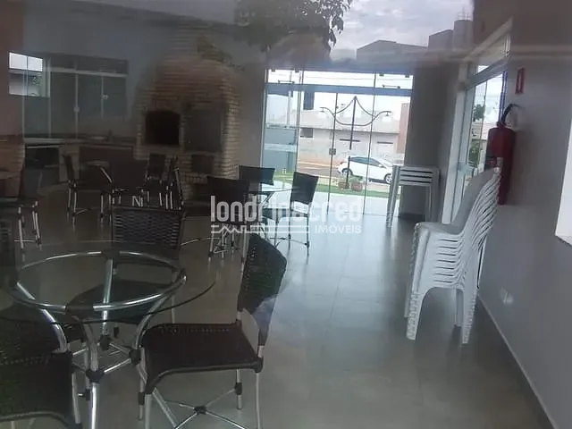 Terreno com 313m², à venda, no bairro Conjunto Habitacional Jesualdo Garcia Pessoa em Londrina