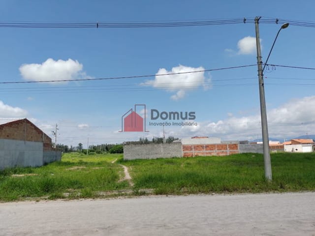 Terreno com 250m², à venda, no bairro Residencial e Comercial Portal dos Eucaliptos em Pindamonhangaba