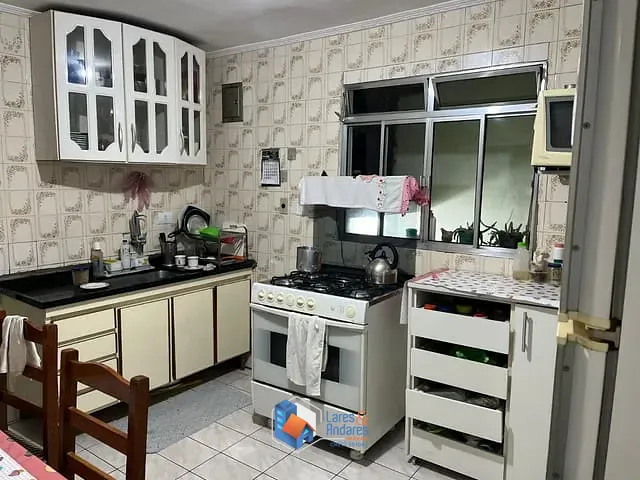 Casa com 175m² 3 quartos e 2 banheiros, à venda, no bairro Vila Menck em Osasco