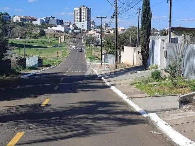 Terreno com 279m², à venda, no bairro Dos Estados em Guarapuava