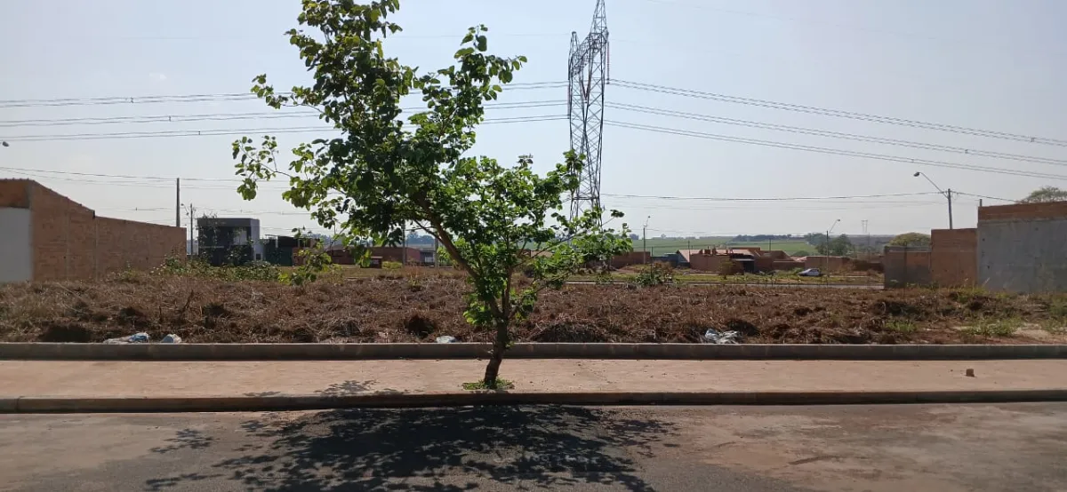 Terreno residencial para venda em Parque das Gaivotas, 150m²