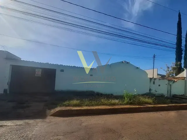 Terreno com 800m², à venda, no bairro Vila Jaiara em Anápolis