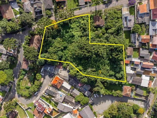 Terreno com 4000m², à venda, no bairro Campo Comprido em Curitiba
