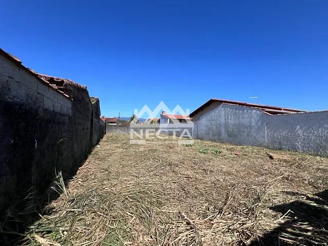 Terreno com 360m², à venda, no bairro Pontal de Santa Marina em Caraguatatuba