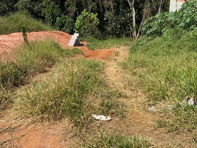 Terreno com 300m², à venda, no bairro Recanto do Sol em Extrema
