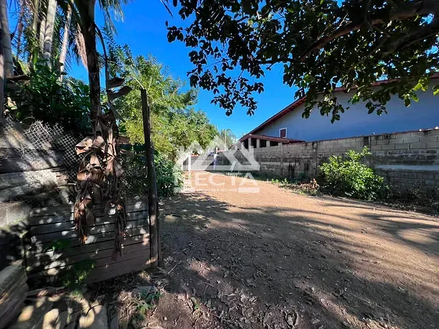 Terreno com 1120m², à venda, no bairro Praia das Palmeiras em Caraguatatuba