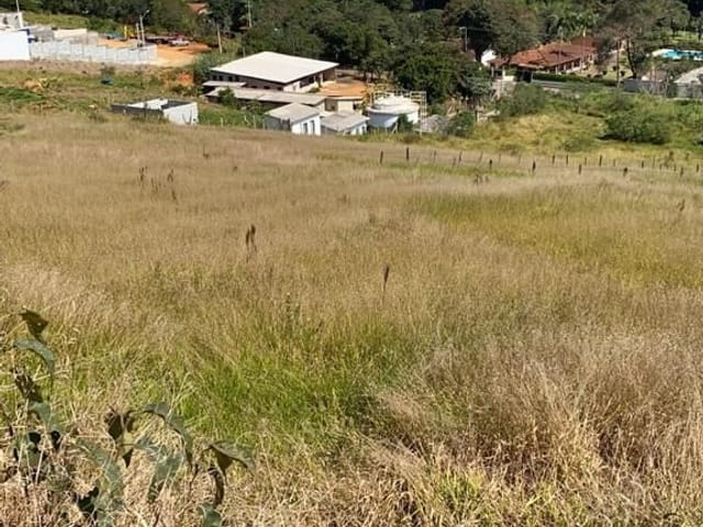 Terreno com 310m², à venda, no bairro Recanto do Sol em Extrema