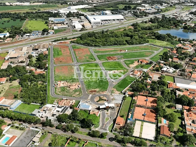 Terreno com 308m², à venda, no bairro Santa Terezinha em Paulínia