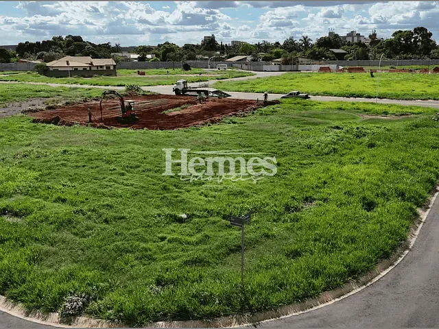 Terreno com 308m², à venda, no bairro Santa Terezinha em Paulínia
