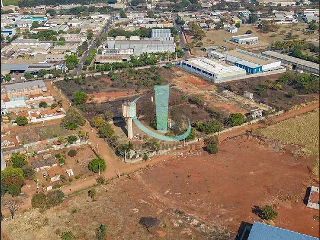 Terreno com 13407m², à venda, no bairro Jardim Santa Marta em Araraquara