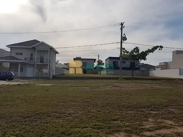 Terreno com 300m², à venda, no bairro Jd terra do Vale em Caçapava