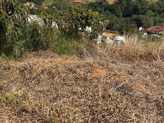 Terreno com 310m², à venda, no bairro Recanto do Sol em Extrema