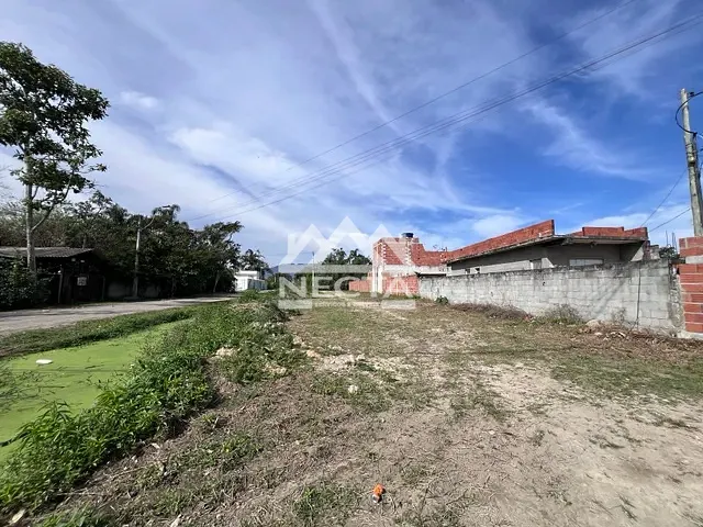 Terreno com 290m², à venda, no bairro Balneário Recanto do Sol em Caraguatatuba