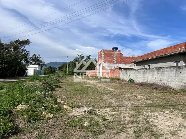 Terreno com 290m², à venda, no bairro Balneário Recanto do Sol em Caraguatatuba