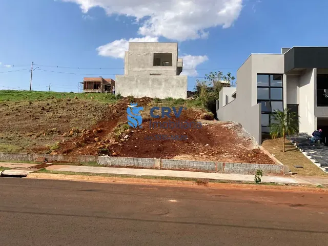 Terreno com 267m², à venda, no bairro Gleba Simon Frazer em Londrina