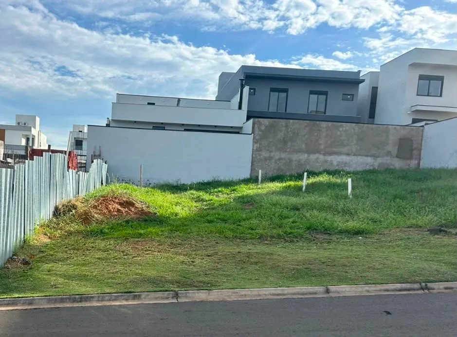 Terreno, 300 m² - Foto 1