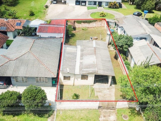 Terreno à venda, no bairro Mossungue em Curitiba