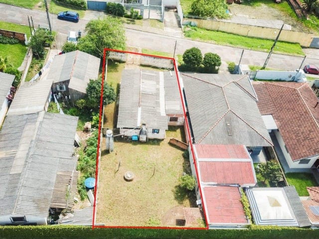 Terreno à venda, no bairro Mossungue em Curitiba