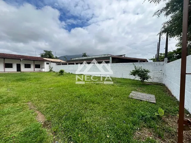 Terreno com 490m², à venda, no bairro Jardim das Gaivotas em Caraguatatuba