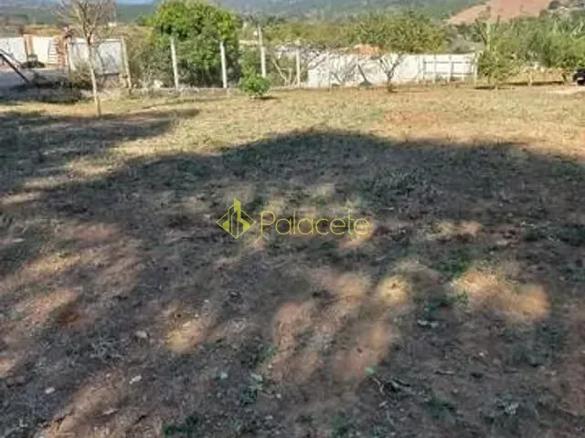 Terreno com 1280m², à venda, no bairro Loteamento Chácaras Ingrid em Taubaté
