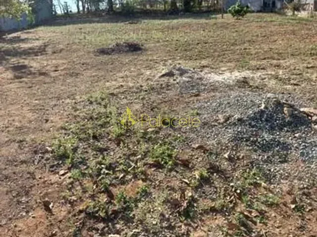 Terreno com 1280m², à venda, no bairro Loteamento Chácaras Ingrid em Taubaté
