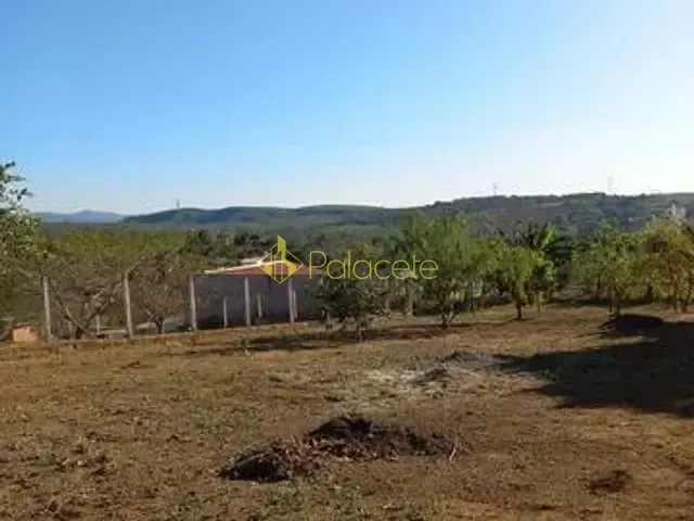 Terreno com 1280m², à venda, no bairro Loteamento Chácaras Ingrid em Taubaté