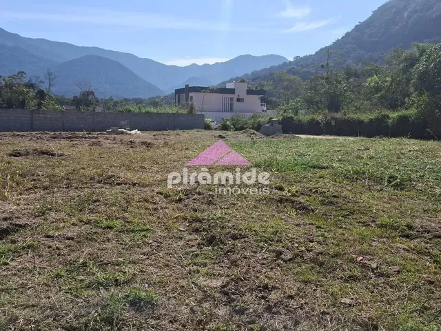 Terreno com 458m², à venda, no bairro Mar Verde II em Caraguatatuba