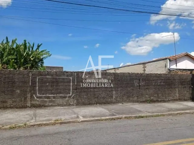 Terreno com 975m², à venda, no bairro Vila Aparecida em Taubaté