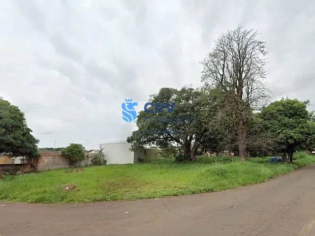 Terreno com 1027m², à venda, no bairro Conjunto Habitacional Maria Cecília Serrano de Oliveira em Londrina