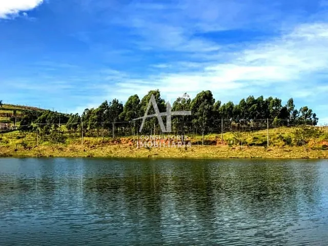 Terreno com 915m², à venda, no bairro Campos do Conde em Taubaté