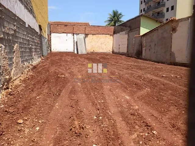 Terreno com 300m², à venda, no bairro Centro em Sumaré