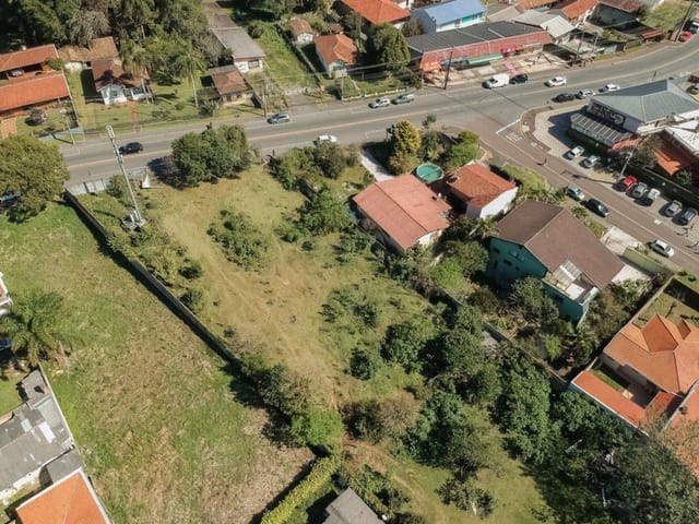 Terreno com 730m², à venda, no bairro Santa Felicidade em Curitiba