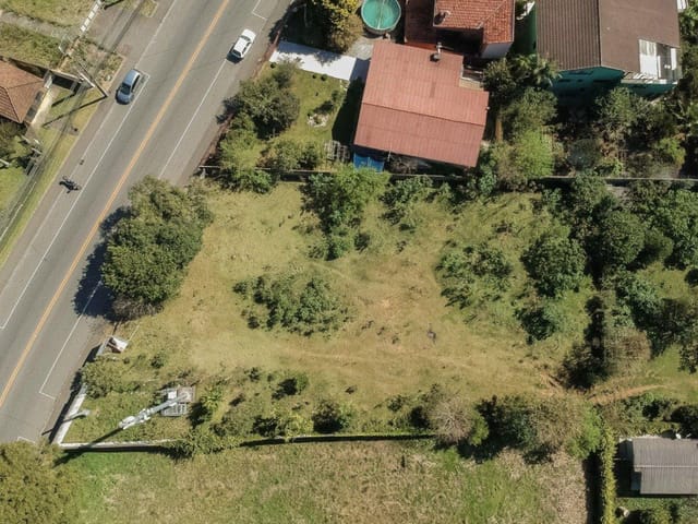 Terreno com 730m², à venda, no bairro Santa Felicidade em Curitiba