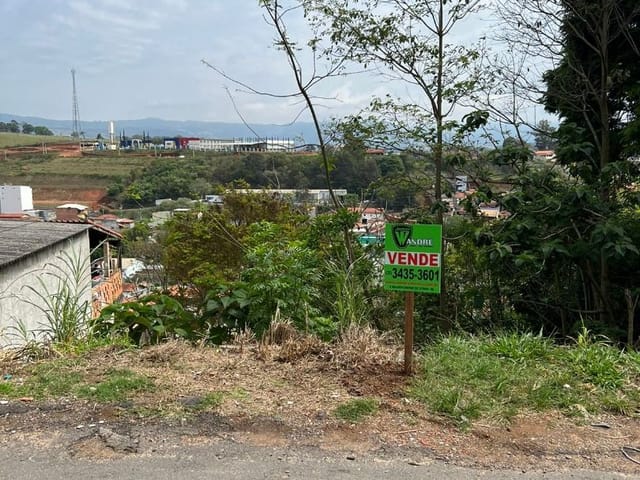 Terreno com 250m², à venda, no bairro Vila Rica em Extrema