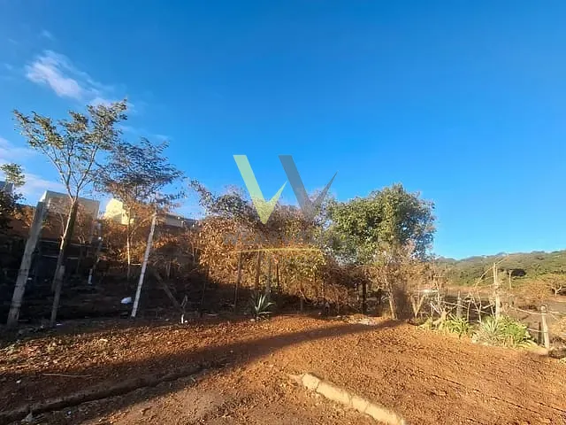 Terreno com 400m², à venda, no bairro Jardim Arco Iris em Anápolis
