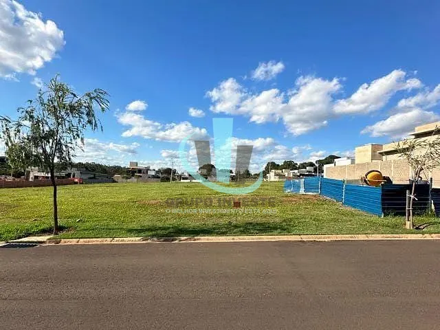 Terreno com 310m², à venda, no bairro Condmínio Volpi em Araraquara