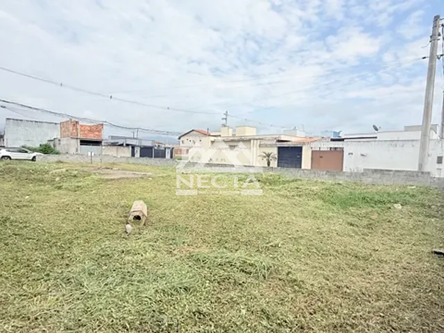 Terreno com 430m², à venda, no bairro Golfinhos em Caraguatatuba