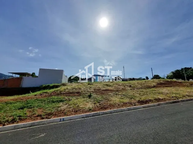 Terreno com 661m², à venda, no bairro Andradas em Andradas