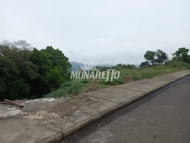 Terreno com 450m², à venda, no bairro Das Nações em Concórdia
