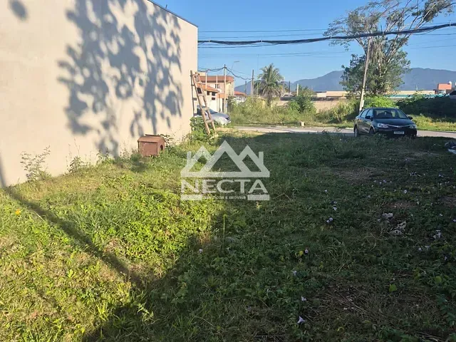 Terreno com 130m², à venda, no bairro Balneário Recanto do Sol em Caraguatatuba