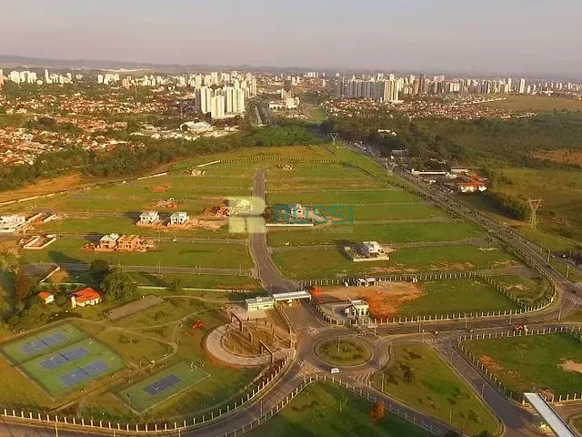 Terreno com 450m², à venda, no bairro Jardim do Golfe em São José dos Campos