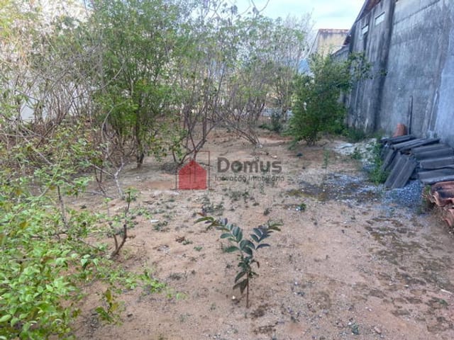 Terreno com 300m², à venda, no bairro Residencial Mombaça em Pindamonhangaba
