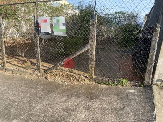 Terreno com 300m², à venda, no bairro Residencial Mombaça em Pindamonhangaba